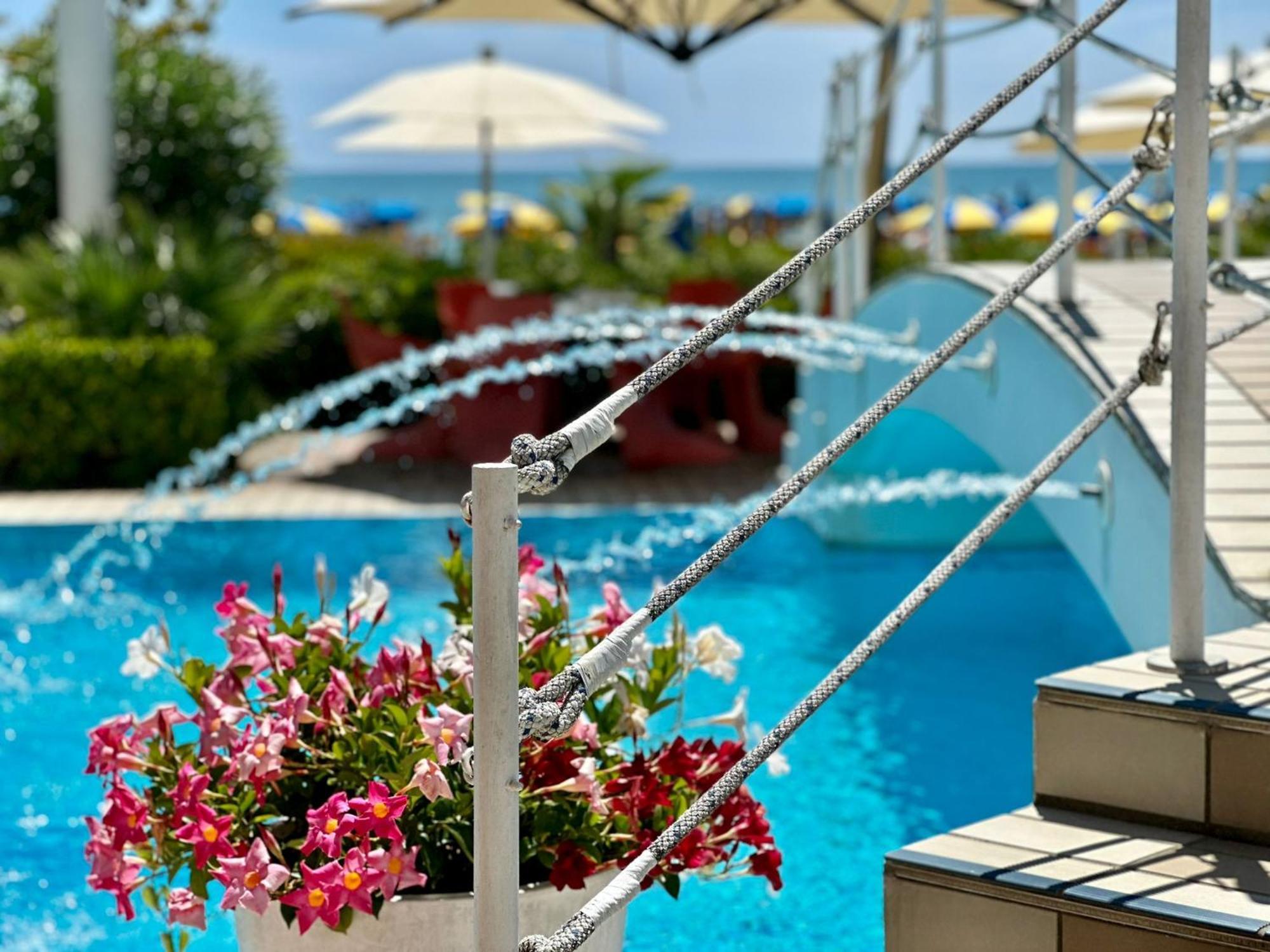 Ruhl Beach Hotel & Suites Lido di Jesolo Ngoại thất bức ảnh