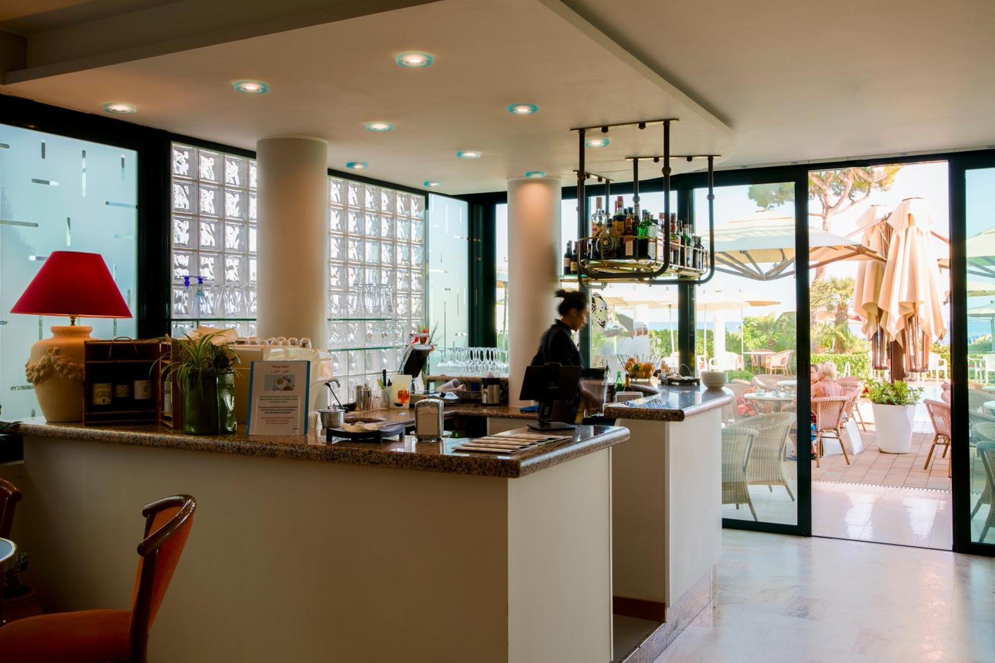 Ruhl Beach Hotel & Suites Lido di Jesolo Ngoại thất bức ảnh