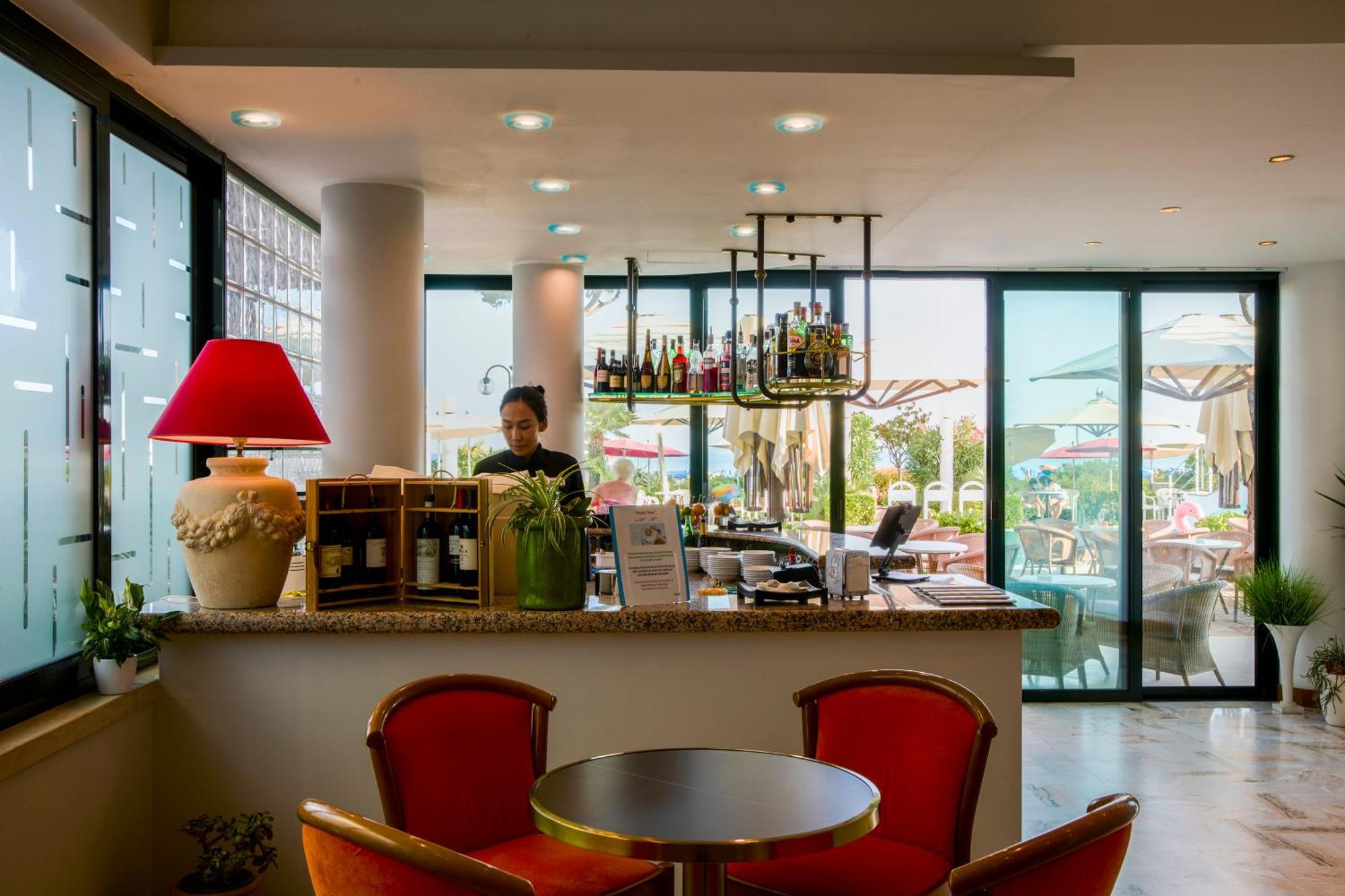 Ruhl Beach Hotel & Suites Lido di Jesolo Ngoại thất bức ảnh
