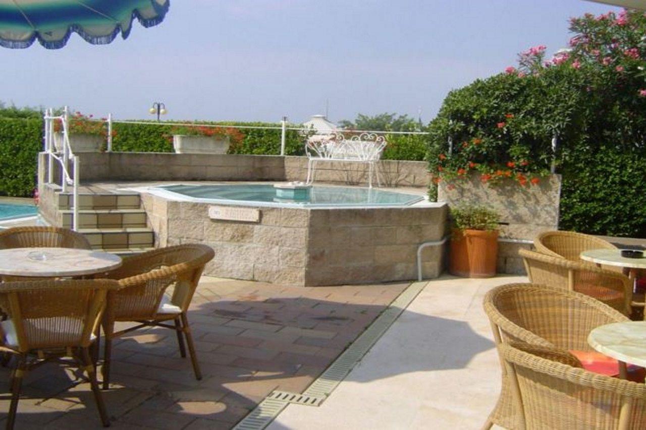 Ruhl Beach Hotel & Suites Lido di Jesolo Ngoại thất bức ảnh