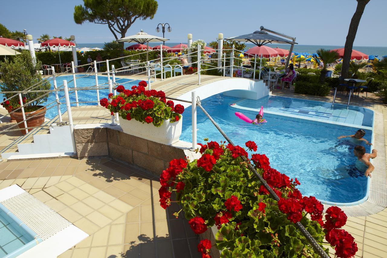 Ruhl Beach Hotel & Suites Lido di Jesolo Ngoại thất bức ảnh